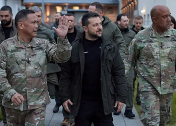 Scandale au Pentagone : un général américain ivre en Ukraine et des documents confidentiels oubliés dans un train