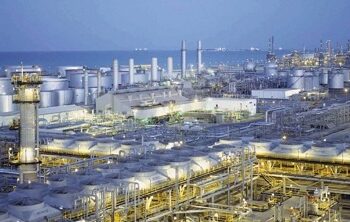 Guerre au Moyen-Orient : fermeture aux Emirats d’une des plus grandes raffineries au monde