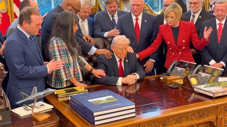 Guerre contre l’Iran : comment la rhétorique religieuse s’impose au cœur du pouvoir américain