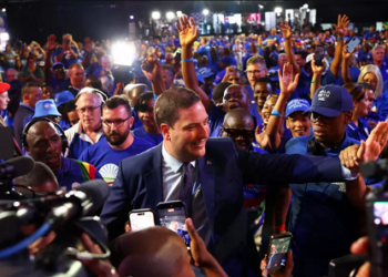 Afrique du Sud: Geordin Hill-Lewis, nouveau leader du parti l’Alliance démocratique