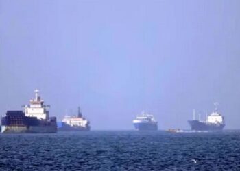 32 navires ont traversé le détroit d’Ormuz en 24 heures, sous approbation de la marine du CGRI