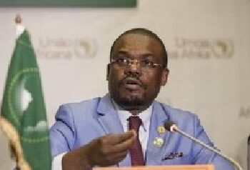 Africa CDC estime que le continent doit investir ses propres ressources dans la lutte contre Ebola