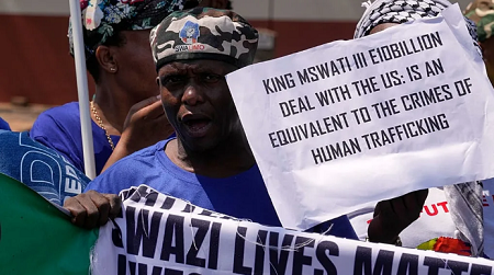 Un quatrième groupe de personnes expulsées des États-Unis arrive en Eswatini