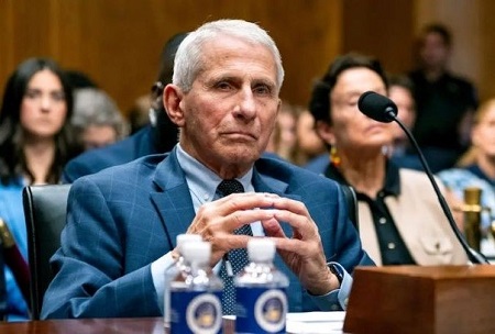 Docteur Fauci acculé: la fraude des vaccins Covid révélée