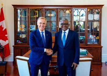 Aliko Dangote vend « AFRICA FIRST » au Premier ministre canadien Mark Carney