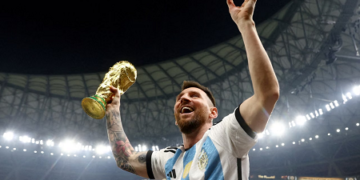 Lionel Messi prend sa retraite internationale, la presse argentine lui offre un “Merci éternel”