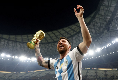 Lionel Messi prend sa retraite internationale, la presse argentine lui offre un “Merci éternel”