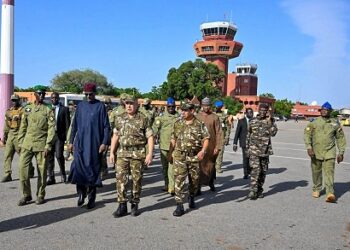 Tentative de coup d’Etat au Niger : Des chasseurs Su-30 algériens survolent la capitale Niamey en signe de solidarité