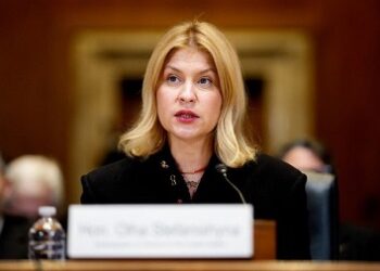 L’ancienne ambassadrice d’Ukraine aux États-Unis inculpée de corruption