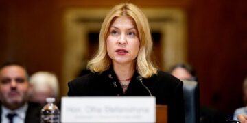 L’ancienne ambassadrice d’Ukraine aux États-Unis inculpée de corruption