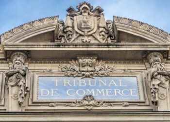 Économie française en berne : plus de 33 000 chefs d&rsquo;entreprise ont perdu leur activité au premier semestre