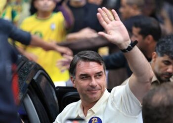 Brésil : battu par Lula da Silva à l&rsquo;élection présidentielle, Flávio Bolsonaro s&rsquo;enfuit vers les États-Unis