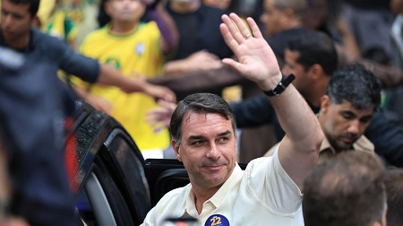 Brésil : battu par Lula da Silva à l&rsquo;élection présidentielle, Flávio Bolsonaro s&rsquo;enfuit vers les États-Unis