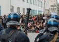 Mouvement des lycéens: des avocats dénoncent des gardes à vue pour « terroriser »